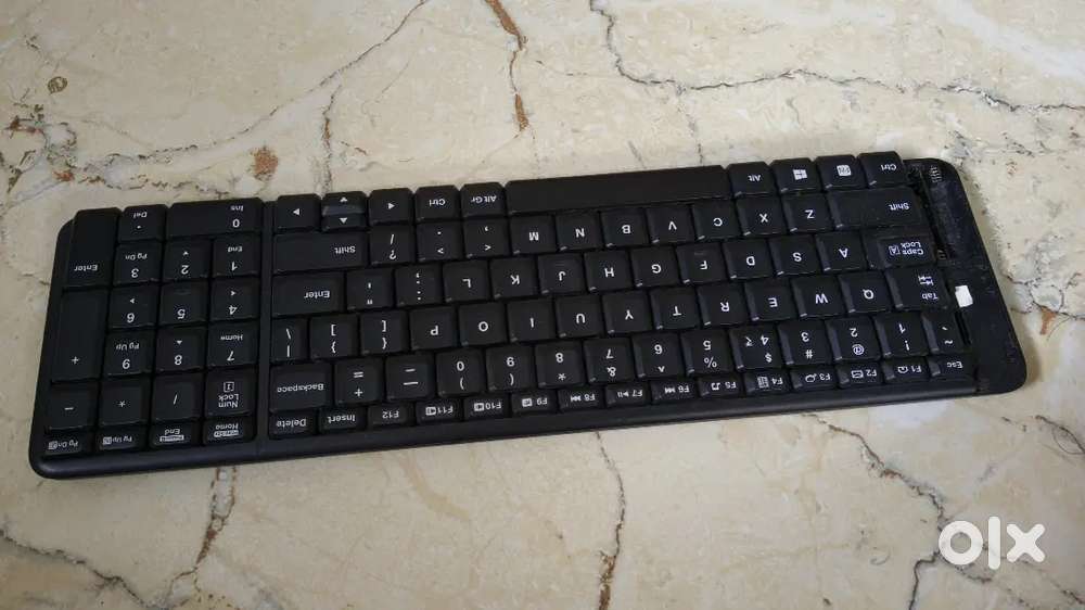Light used Mouse and keyboard for sale