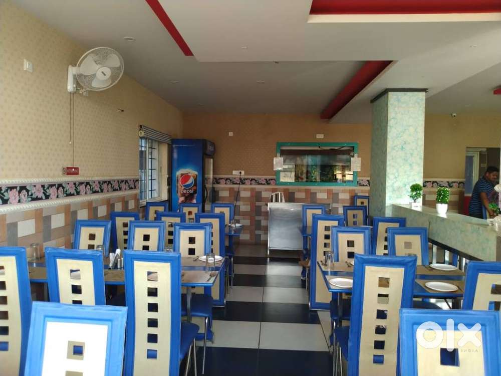 RENT OUT COMMERCIAL SPACE RS 40000