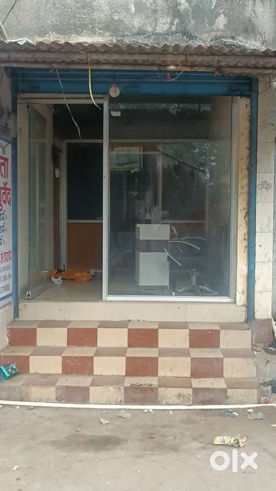 Well Maintained Shop For Rent In Prime Location