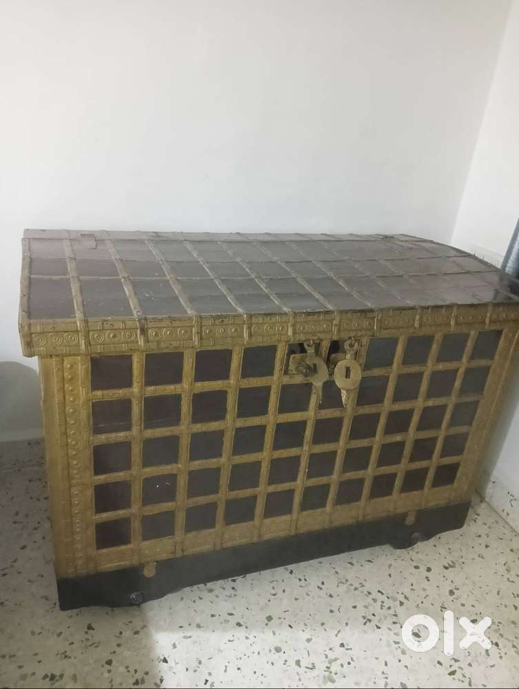 Antique pataro for home