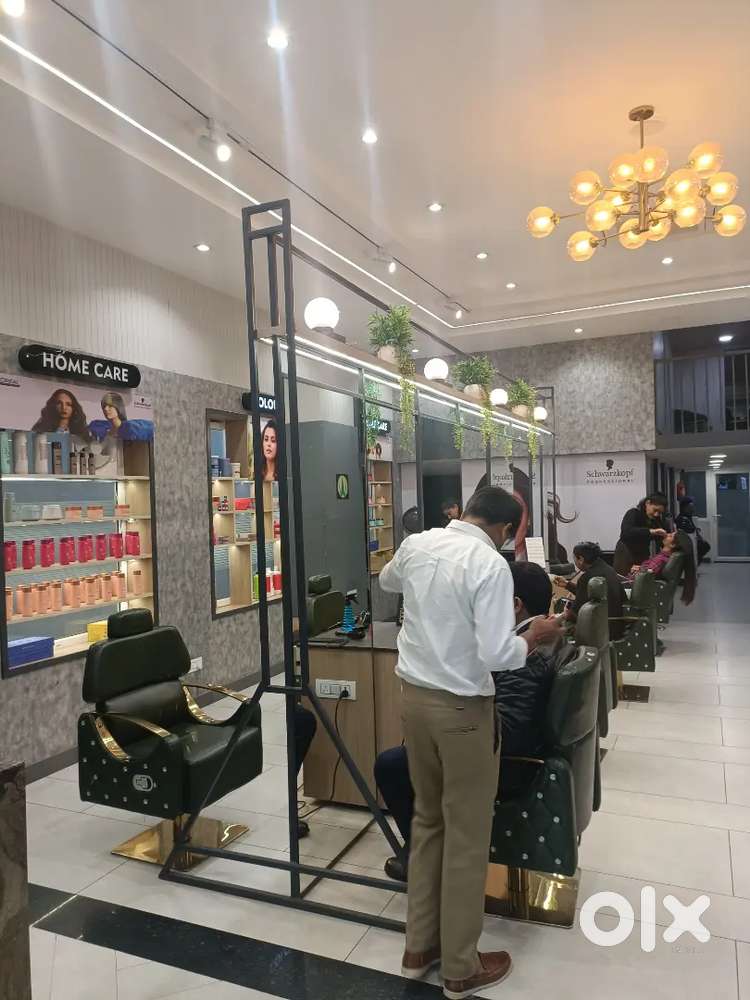 Salon Male/Female Hair Cut and Beautician.