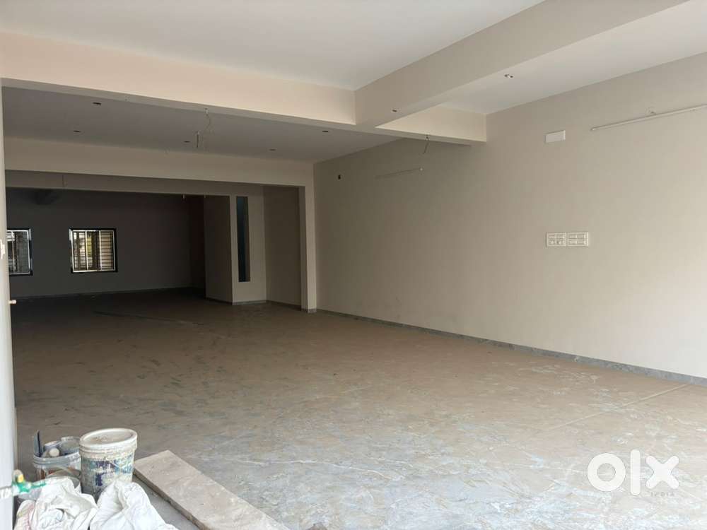 COMMERCIAL SPACE FOR RENT(supermarket/bank/warehouse)