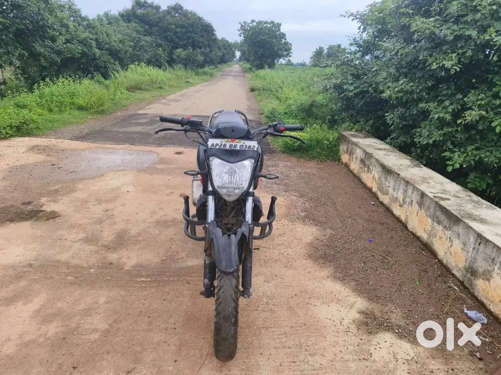 Brand / Model: Yamaha FZ (BS3)