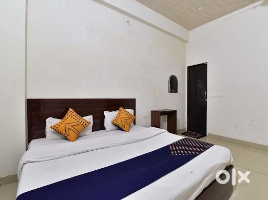 Female PG on Gandhi Path, Vaishali, opposit credal children hospital