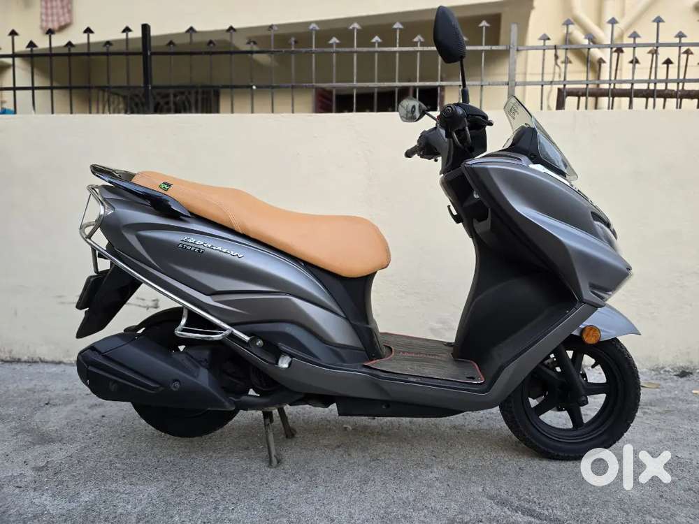 Suzuki Burgman bluetooth