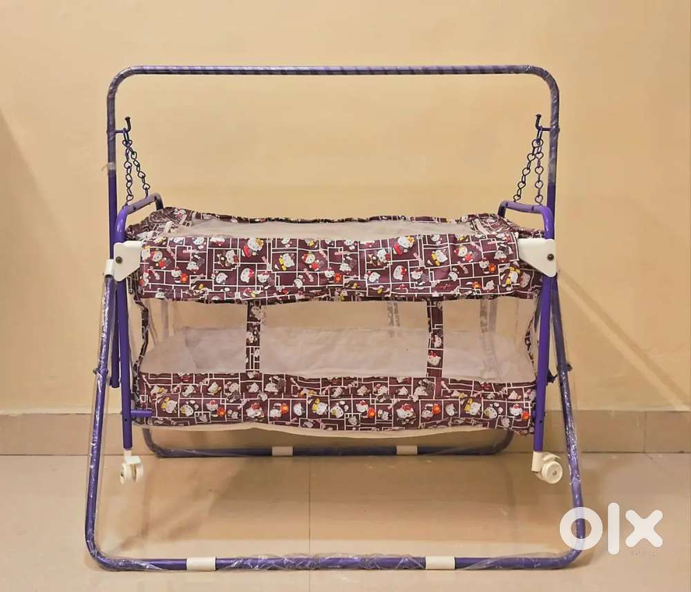 Baby Cradle with Wheels