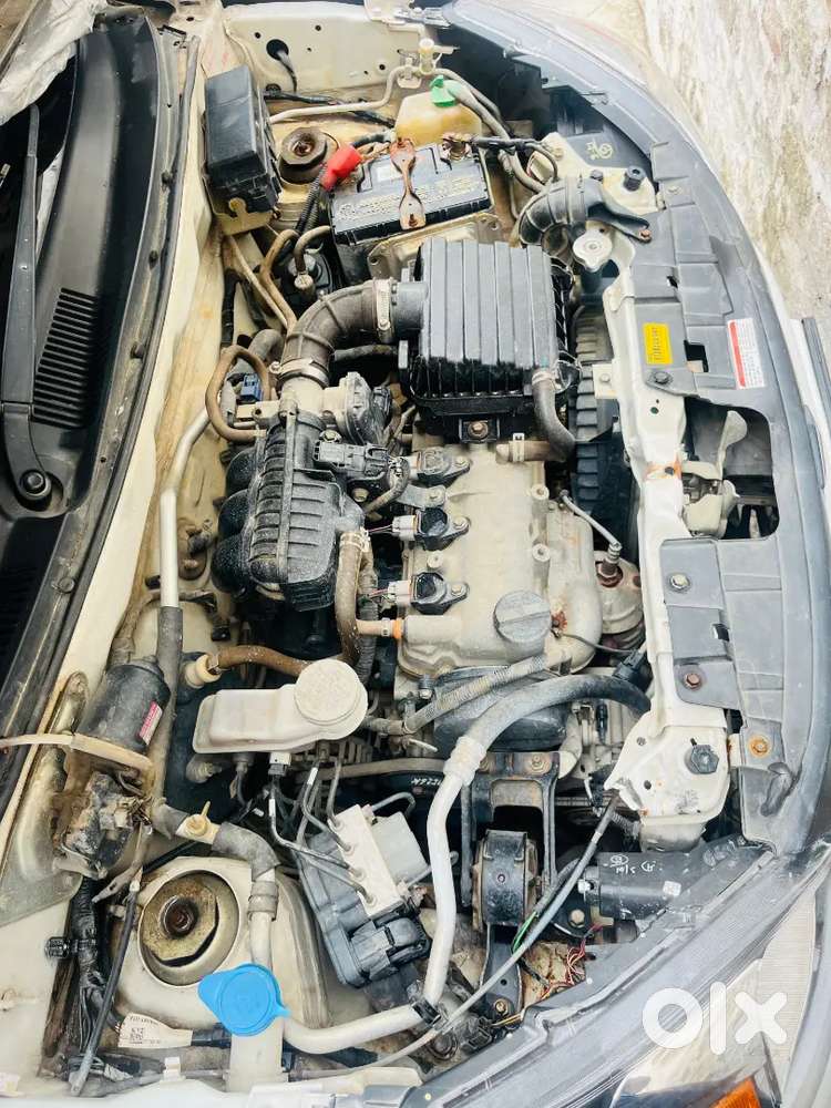 Mere pass two alto hai isliye sale kar rha hu