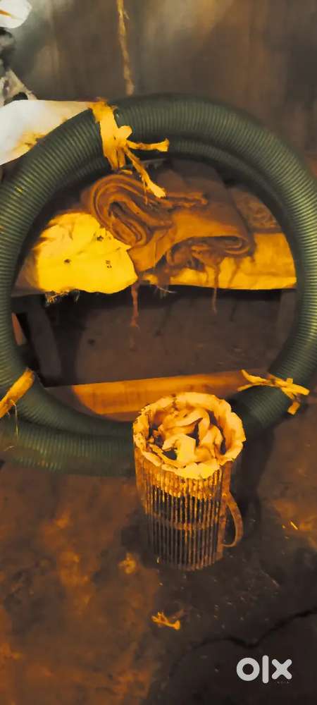 Miniature self priming regenerative pump