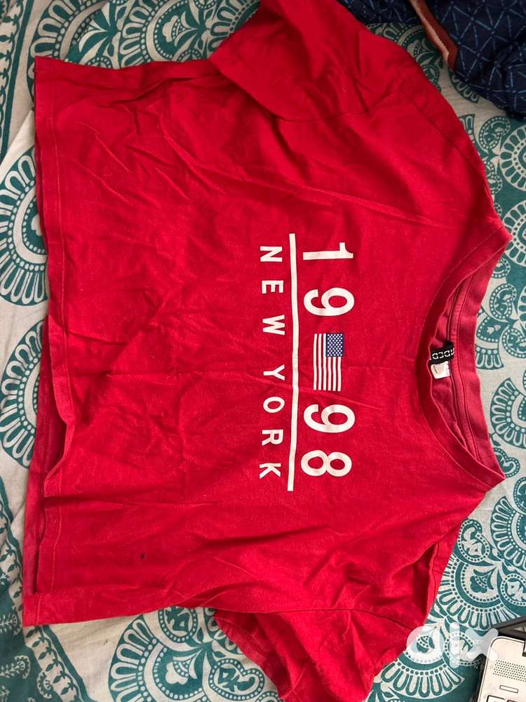 Clothes: fashionable