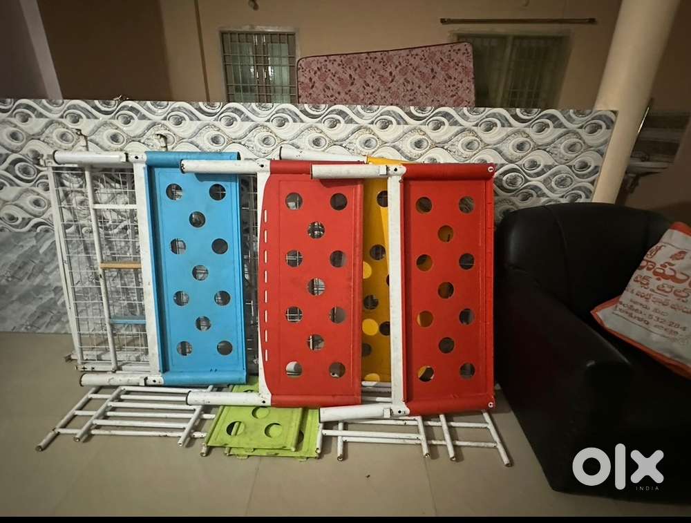 Double steel bed bought in reliance