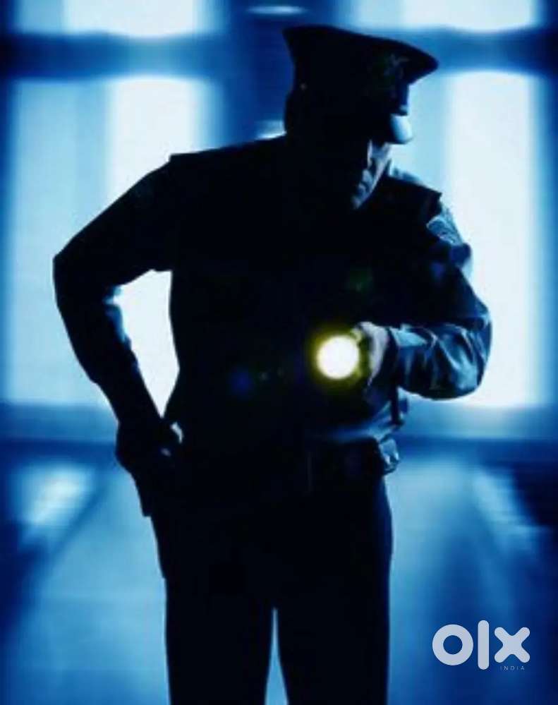 Sequrity guard / bouncer