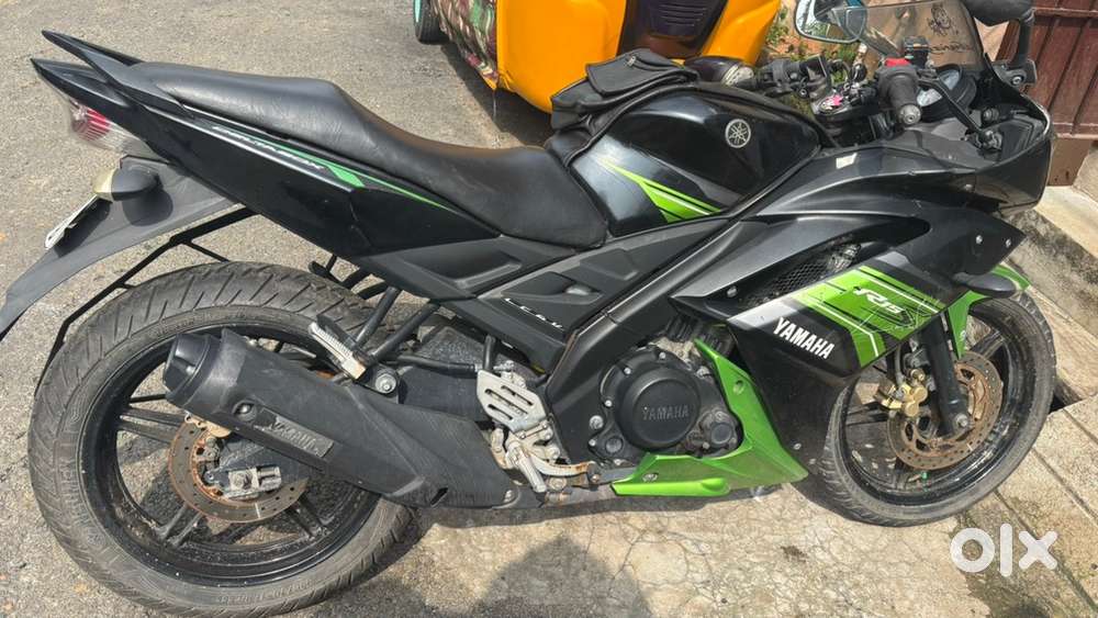 no accident, incurance available, new tire 100 %, small use