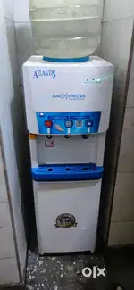 Atlantis water dispenser (Air press)