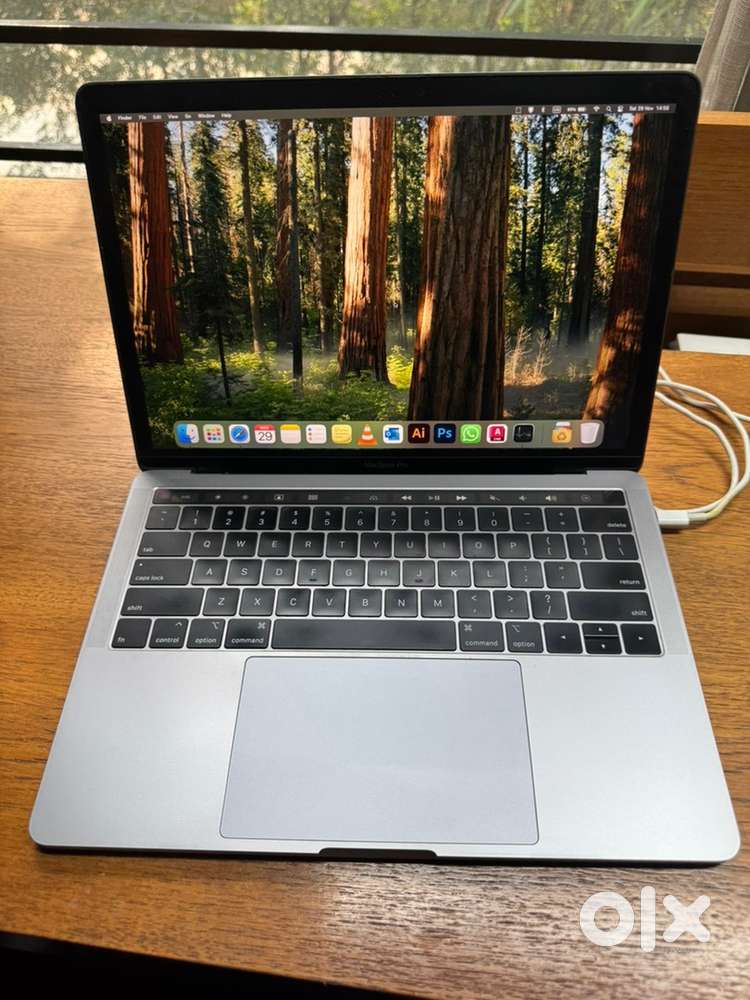 Macbook Pro 2018 - 16GB RAM & 512 GB SSD