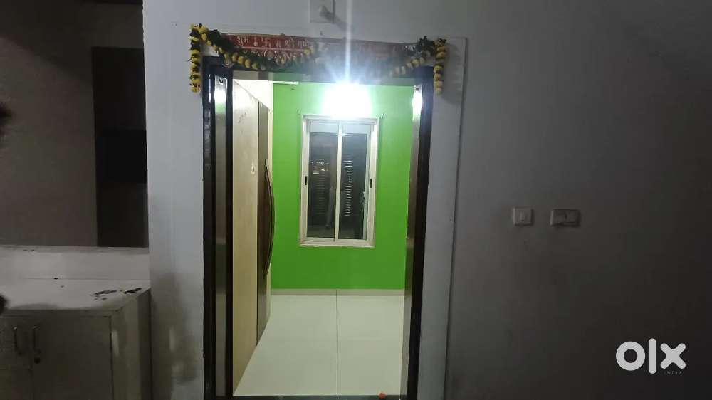 SEMI FURNISHED  SPECIOUS  FLAT FOR RENT