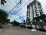 Commercial building for sale in low cost due to emergency