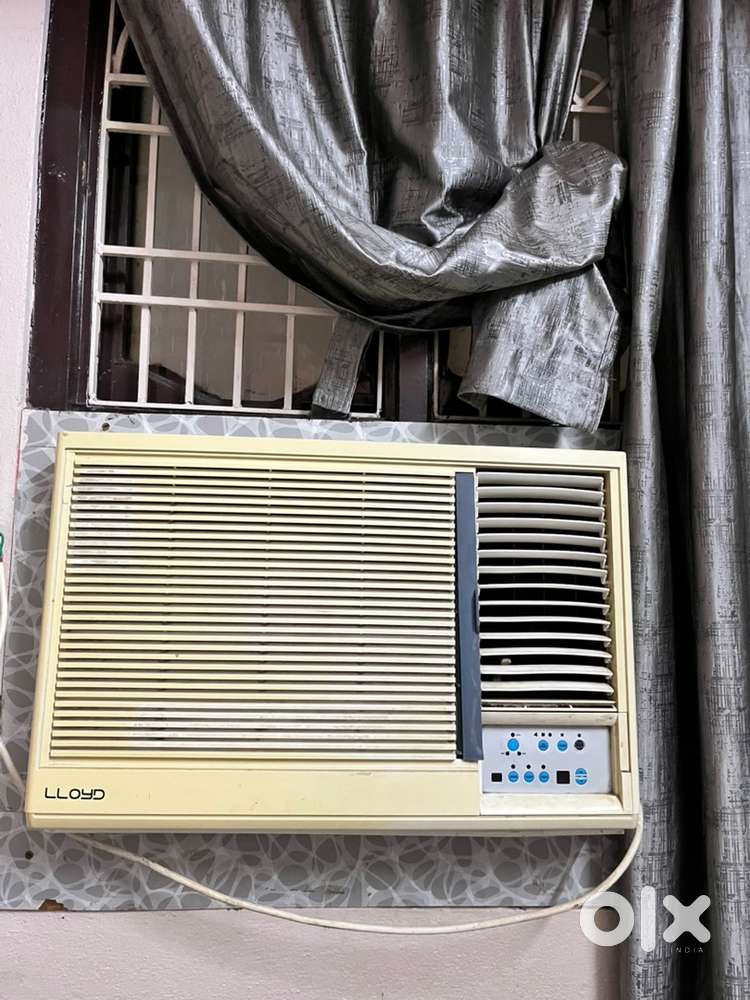 LLoyd window ac 1.5 ton with remote