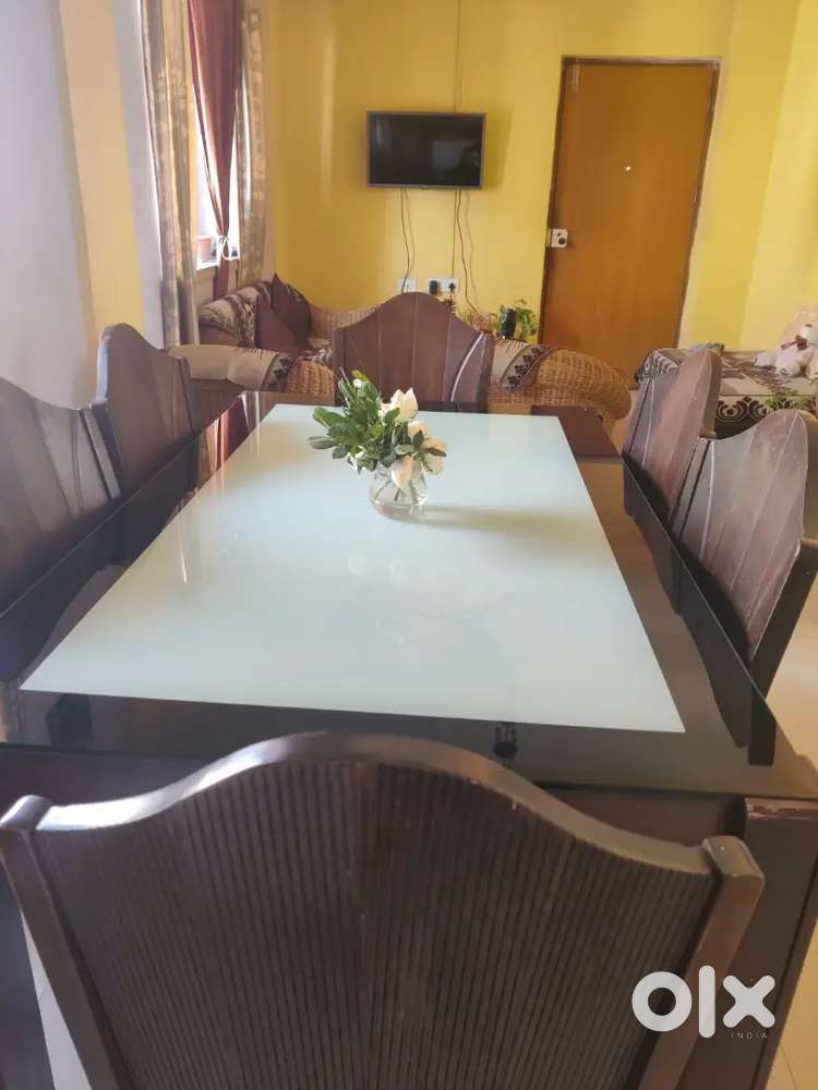 Dinning Table
