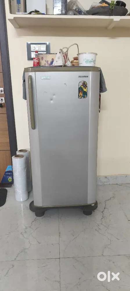 Single door fridge