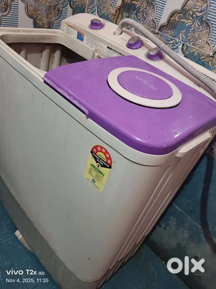 Samsung semi automatic washing machine