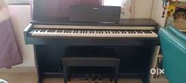 Yamaha YDP-142R Digital Piano