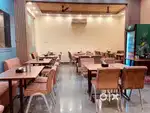 Waiter job