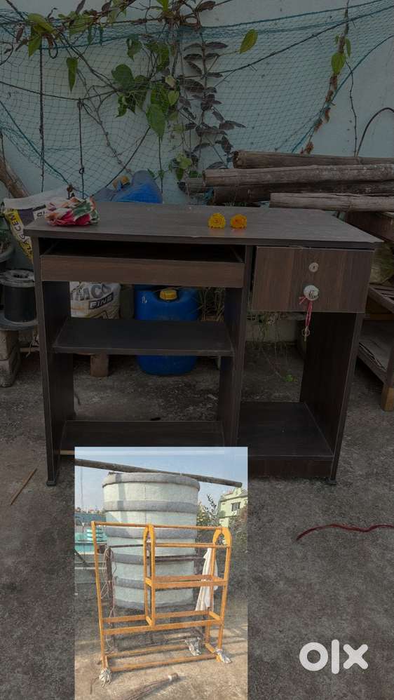 Computer table ,Alana for sale