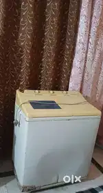 VIDEOCON SEMI AUTOMATIC WASHING MACHINE