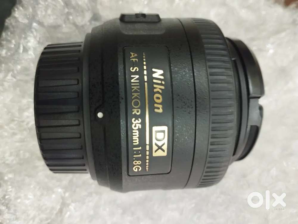 Nikon 35mm 1.8 AFS G prime lens