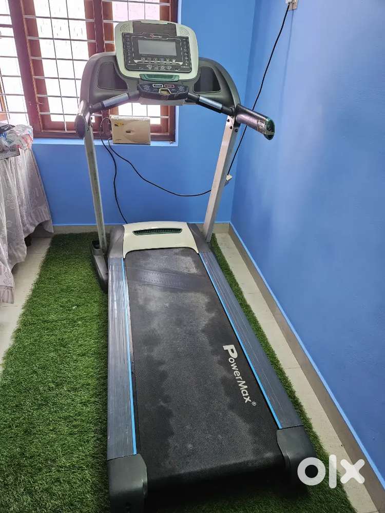 Motorized treadmill