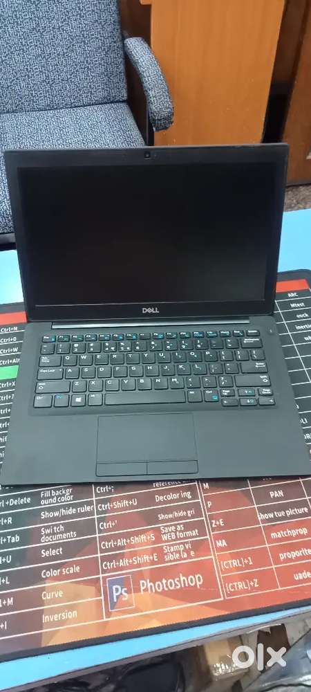 Dell  Latitude 7290 core i7-8th Gen business laptop 16Gb RAM,256Gb SSD