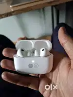 Apple Airpod pro 3 just 1 day used with box