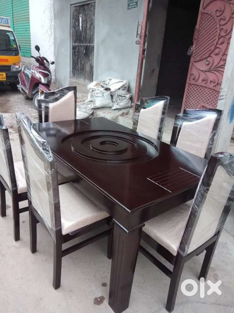 Product perfect for classify life style dining table