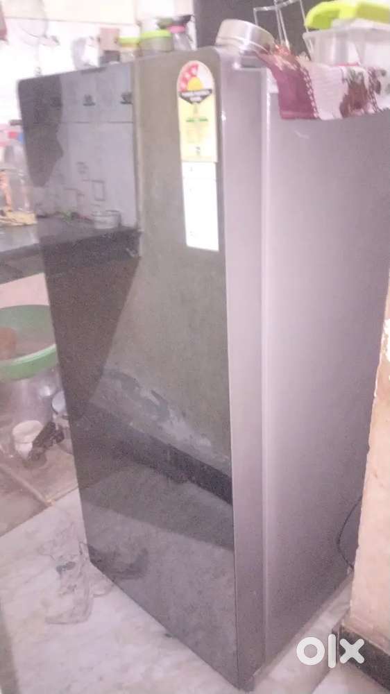 Higher ka fridge 2 sal Purana