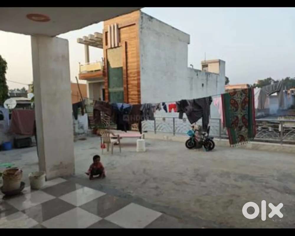 Room rent in Durga nagar Rajpur chungi agra