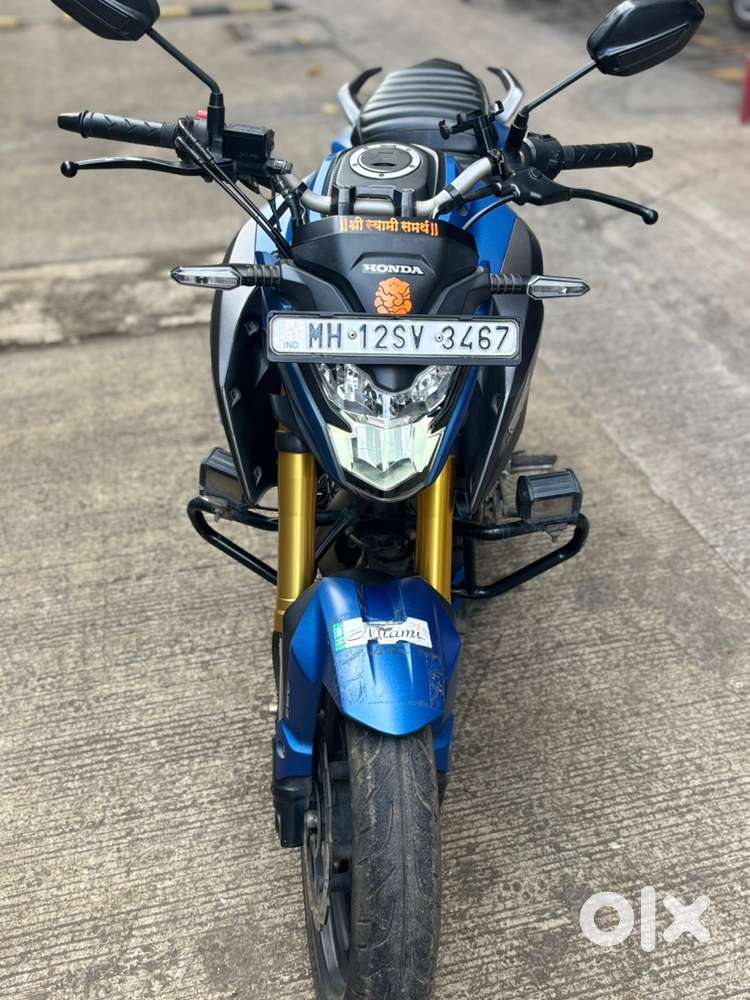 Single handed driver bike with less kilometer driven.