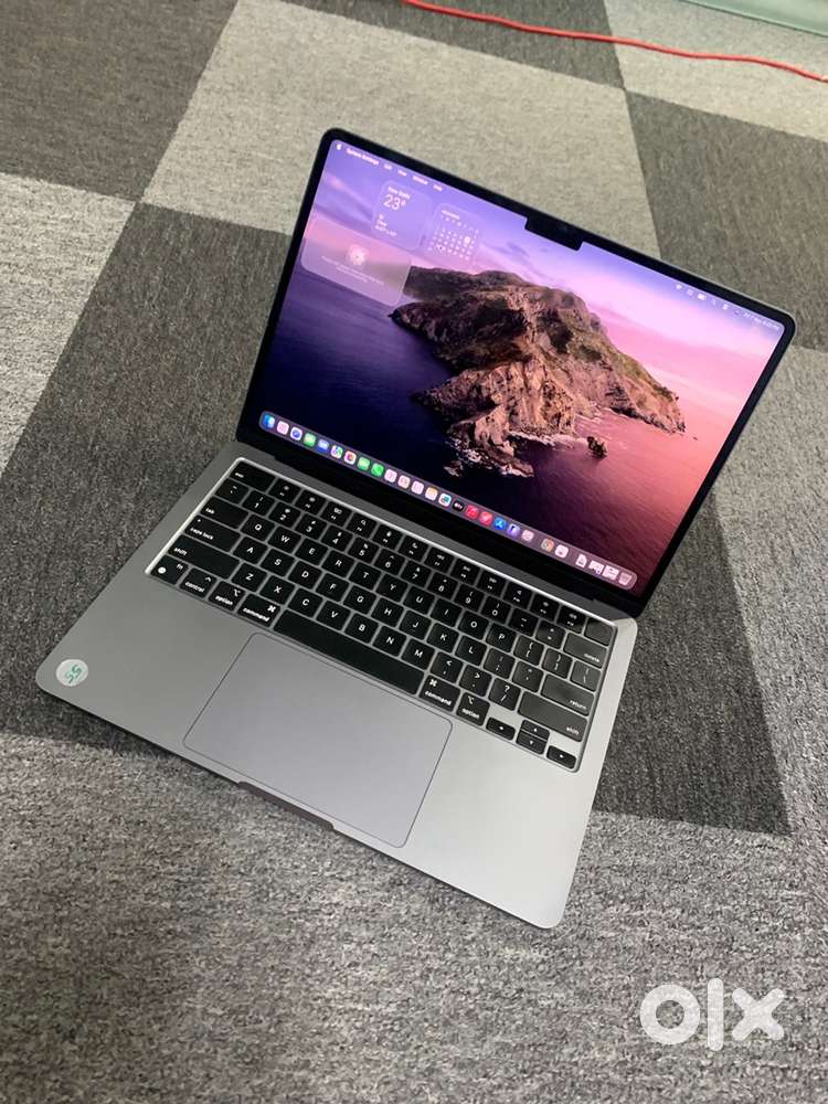 Macbook Air M2 2022 13inch 8GB 256GB Bill & Warranty