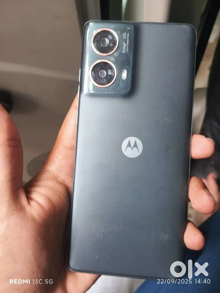 Moto g85 5G  (12/256) full kit, Good condition