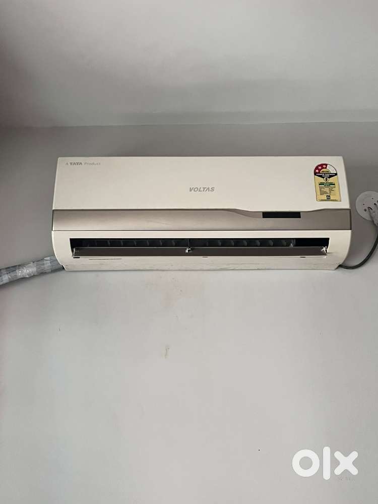 Voltas 1.2 ton A one condition white colour