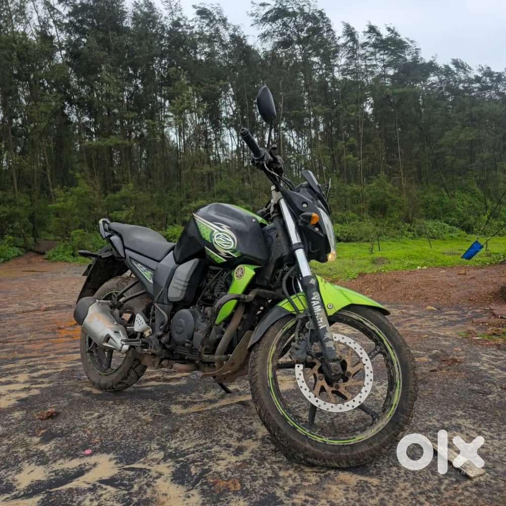 Yamaha Fzs 2013model