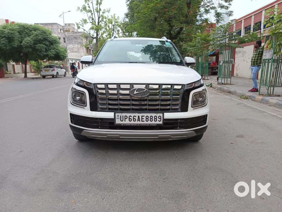 Hyundai Venue SX MT, 2023, Diesel