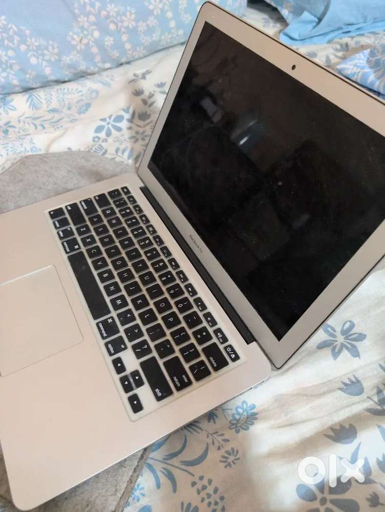 apple mac Book air 2018 model