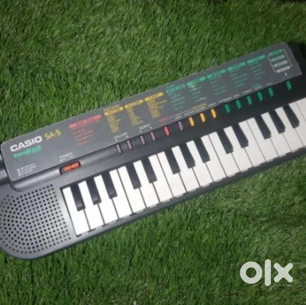Casio SA 5 musical keyboard
