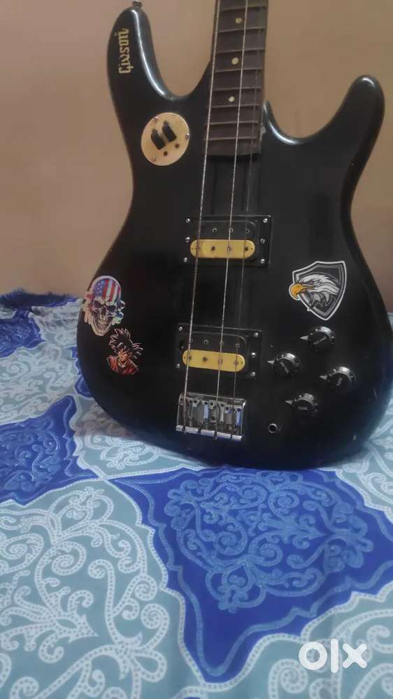 Givson Bass guitar for sell