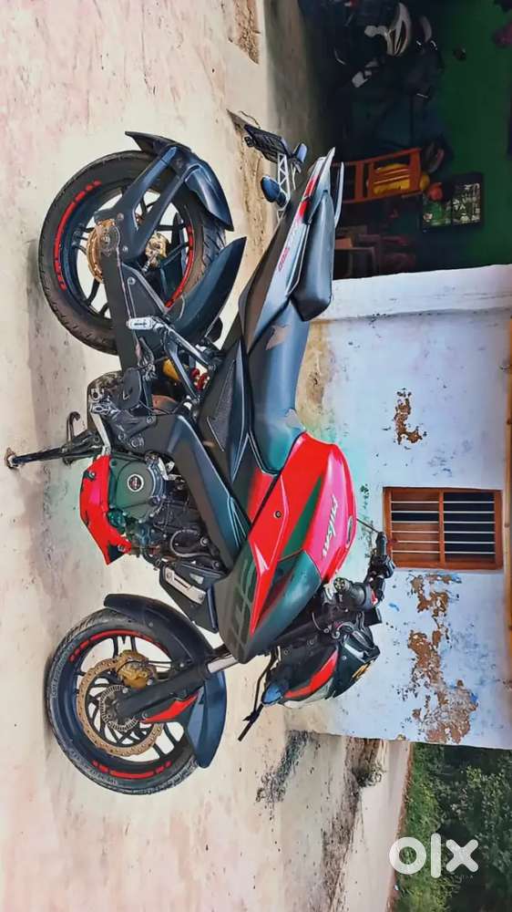 Bajaj Ns 200