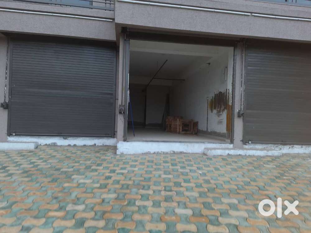 Road Touch Shop for Rent