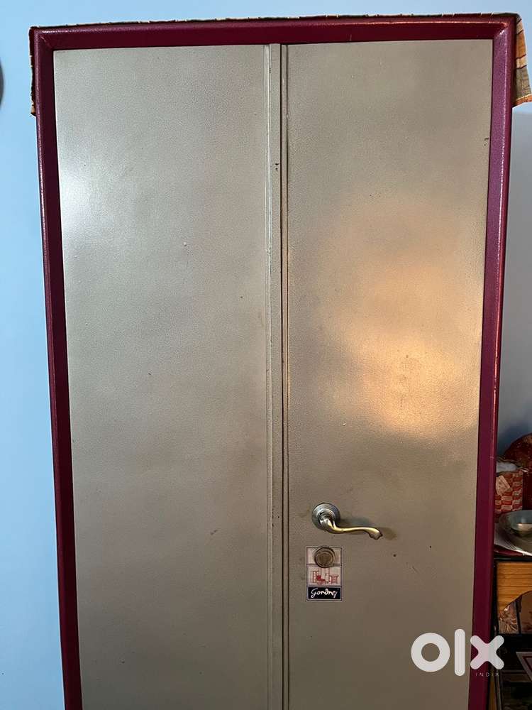 Steel Wardrobe (Almirah)