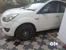 Ford Figo 2011 Diesel 105000 Km Driven. Family vehicle. Urgent selling