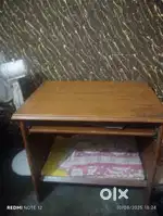 Computer table