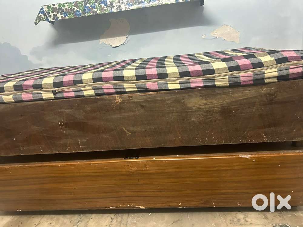 Bed box with storage without mattress